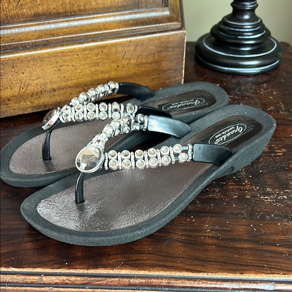 Elegant Black and Silver Sandals with Metallic Accents